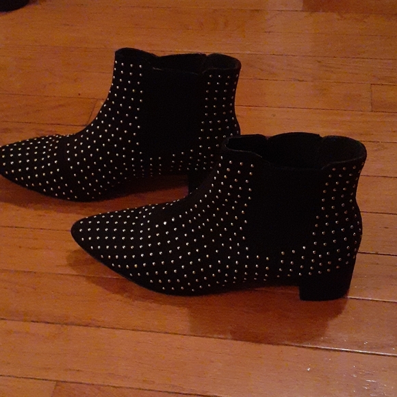 🥳🥳SOLD🥳🥳Black studded ankle boot - Picture 4 of 5